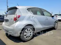 2014 Toyota PRIUS фото