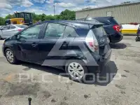 2014 Toyota PRIUS фото