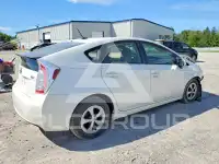 2014 Toyota PRIUS photo