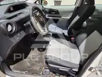 2014 Toyota PRIUS фото