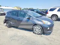2014 Toyota PRIUS photo