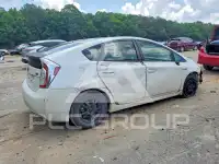 2014 Toyota PRIUS photo