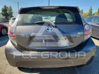 2014 Toyota PRIUS фото
