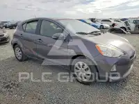 2014 Toyota PRIUS фото