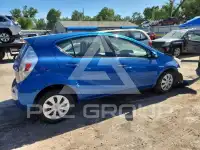 2014 Toyota PRIUS photo