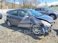 2014 Toyota PRIUS photo