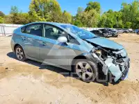2014 Toyota PRIUS photo