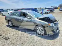 2014 Toyota CAMRY фото