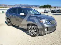 2014 KIA Sorento photo