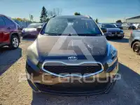 2014 KIA Rondo photo