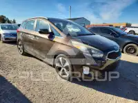 2014 KIA Rondo photo