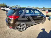 2014 KIA Rondo photo