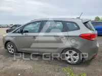 2014 KIA Rondo photo