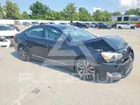 2014 KIA Cadenza photo