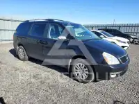 2014 KIA Sedona photo