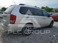 2014 KIA Sedona photo