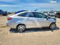 2014 Ford FIESTA photo