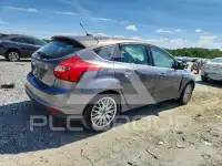 2014 Ford FOCUS photo