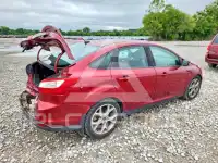 2014 Ford FOCUS фото