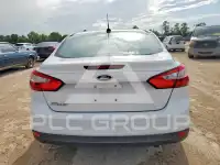 2014 Ford FOCUS photo