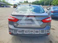 2014 Ford FOCUS photo