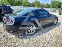 2014 Ford MUSTANG photo