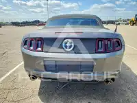 2014 Ford MUSTANG photo