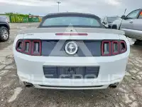 2014 Ford MUSTANG photo