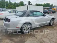 2014 Ford MUSTANG photo