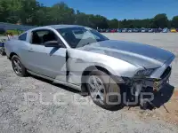 2014 Ford MUSTANG photo