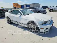 2014 Ford MUSTANG фото