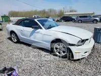 2014 Ford MUSTANG фото