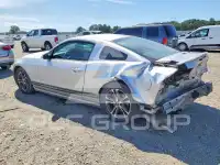 2014 Ford MUSTANG фото