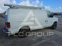 2014 Ford E-150 фото