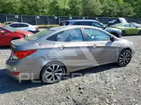 2014 Hyundai Accent photo