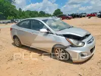 2014 Hyundai Accent photo