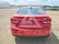 2014 Hyundai Elantra photo