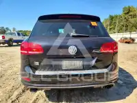 2014 Volkswagen Touareg photo