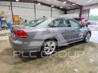 2014 Volkswagen Passat photo