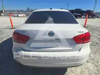 2014 Volkswagen Passat photo