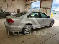2014 Volkswagen Passat photo
