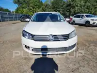 2014 Volkswagen Passat photo