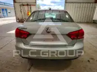 2014 Volkswagen Passat photo