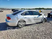 2014 Volkswagen Passat photo