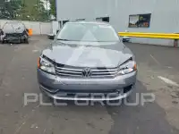 2014 Volkswagen Passat photo