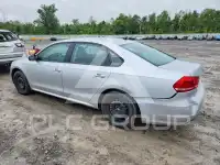 2014 Volkswagen Passat photo