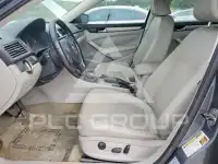2014 Volkswagen Passat photo