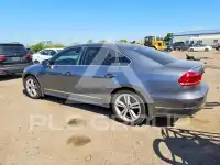 2014 Volkswagen Passat photo