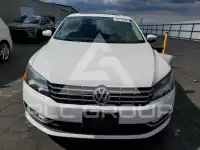 2014 Volkswagen Passat photo