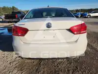 2014 Volkswagen Passat photo